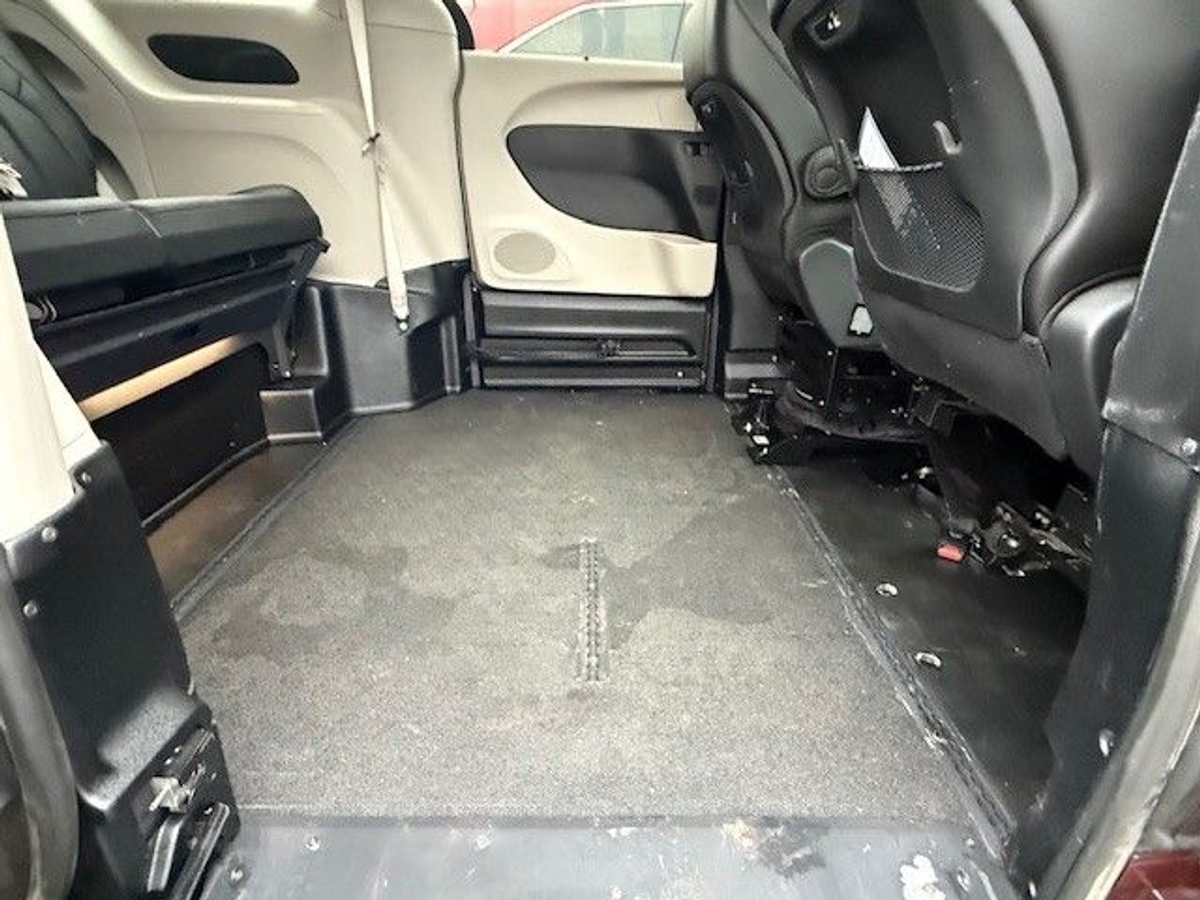 Red Chrysler Pacifica image number 2