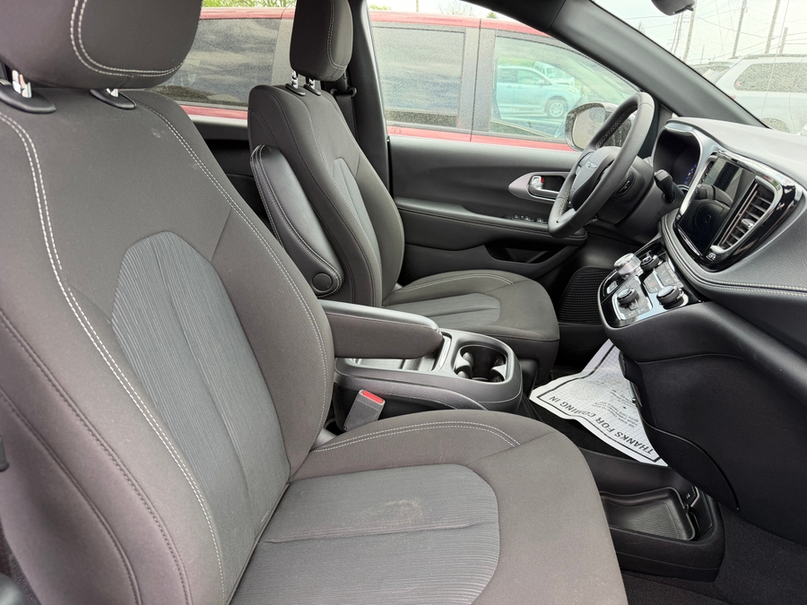 Used 2024 Chrysler Pacifica Touring - FR Conversions Rear Entry Entry Fold Out Manual Ramp