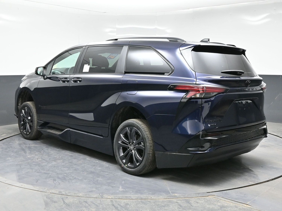 New 2026 Toyota Sienna Hybrid XSE Sport - BraunAbility Side Entry Entry Fold Out Automatic Ramp