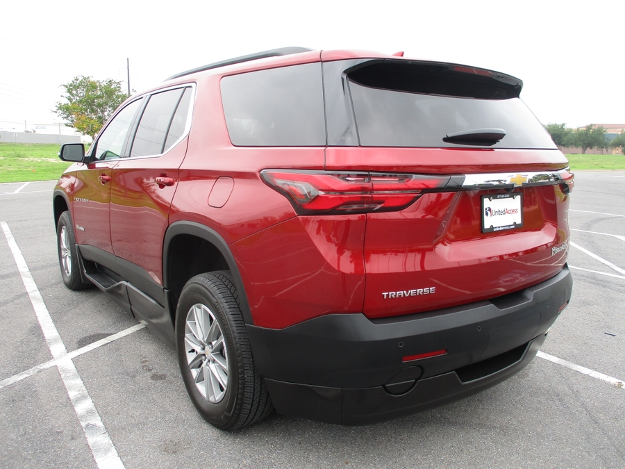 Used 2022 Chevrolet Traverse 1LT - BraunAbility Side Entry Entry In Floor Automatic Ramp