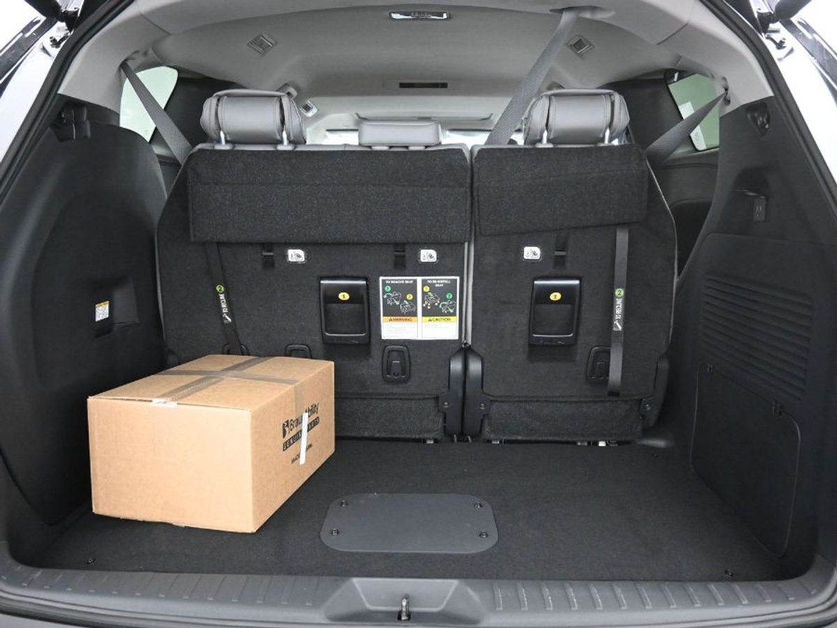 2025 TOYOTA SIENNA - Image 14