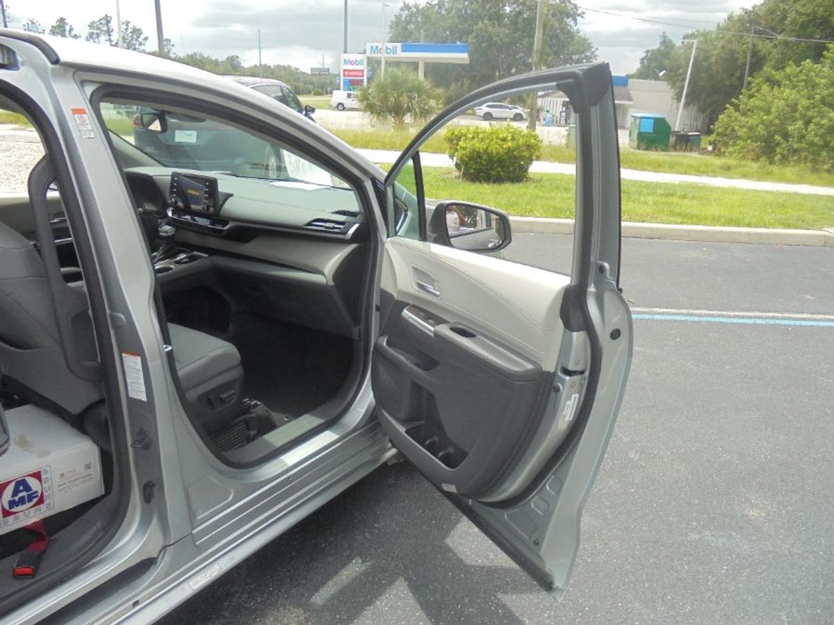 2024 TOYOTA SIENNA - Image 24