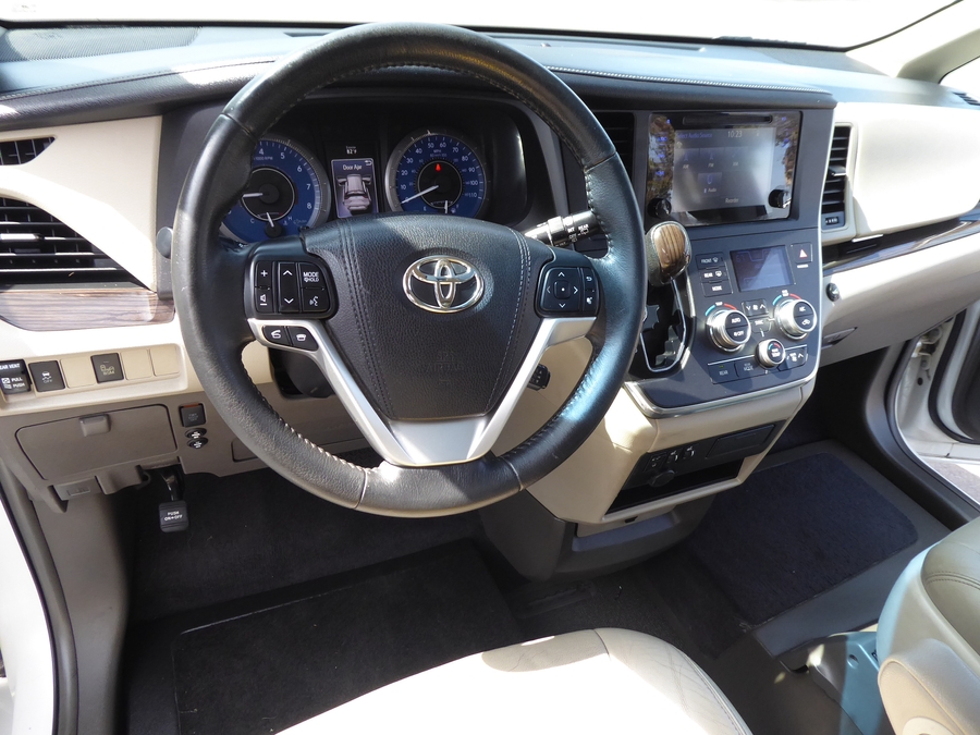 Used 2015 Toyota Sienna XLE - VMI Side Entry In Floor Automatic Ramp