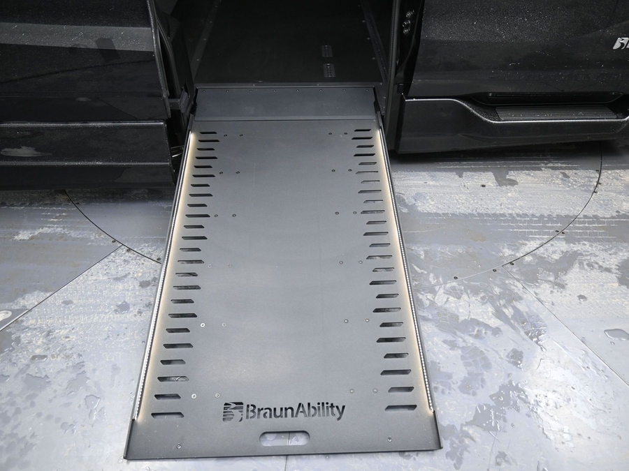 New 2026 Honda Odyssey EX-L - BraunAbility Side Entry Entry In Floor Automatic Ramp