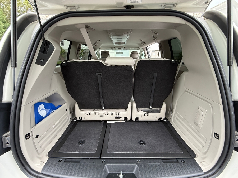 Used 2011 Chrysler Town and Country Touring - BraunAbility Side Entry Fold Out Automatic Ramp