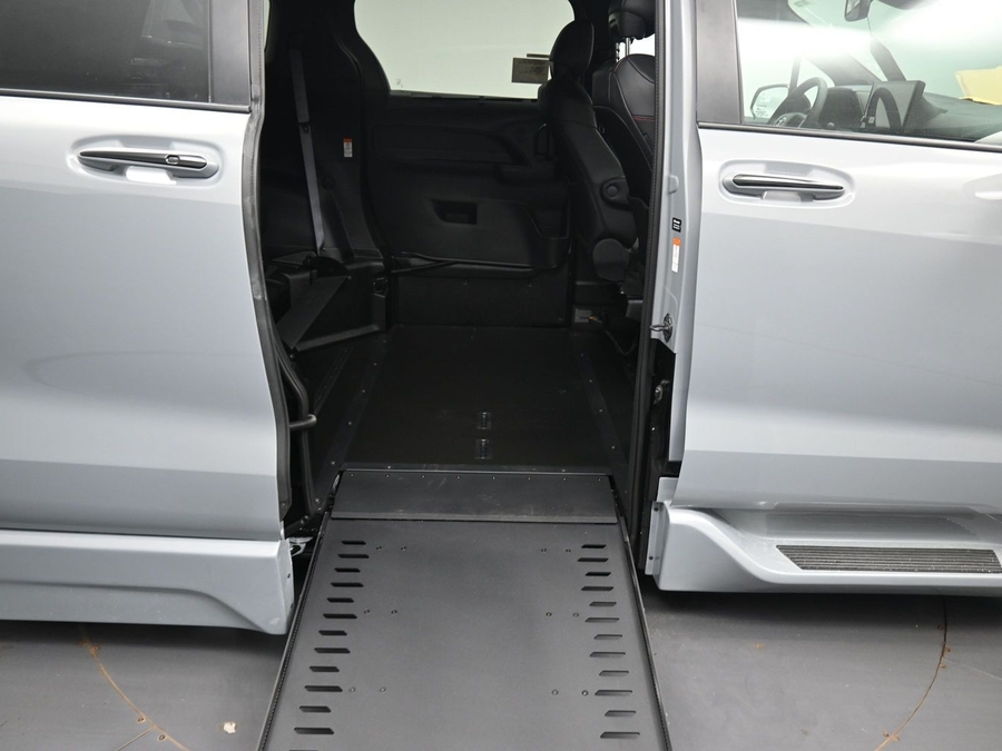 New 2026 Toyota Sienna Hybrid XSE Sport - BraunAbility Side Entry In Floor Automatic Ramp
