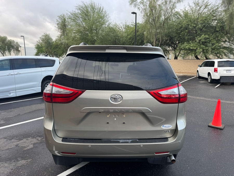 Used 2017 Toyota Sienna XLE - VMI Side Entry In Floor Automatic Ramp