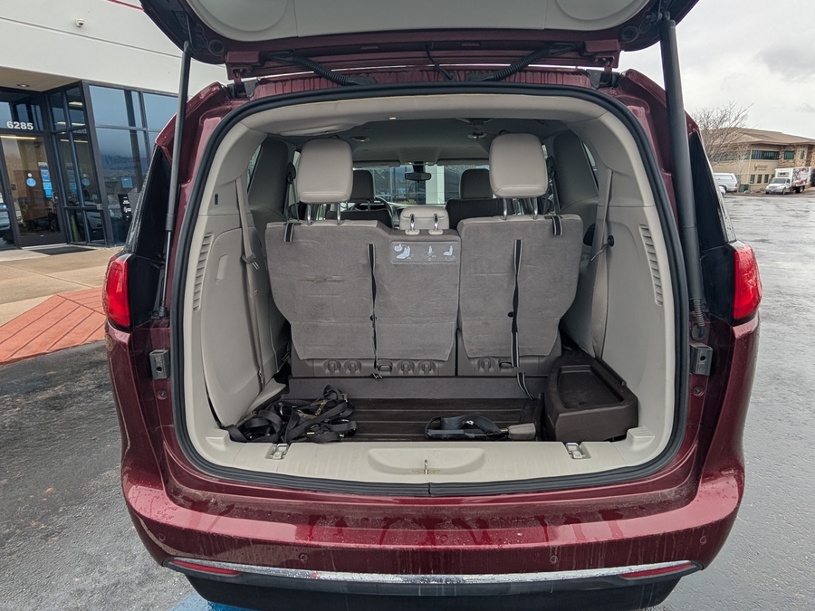 Used 2017 Chrysler Pacifica Touring-L - VMI Side Entry Entry In Floor Automatic Ramp