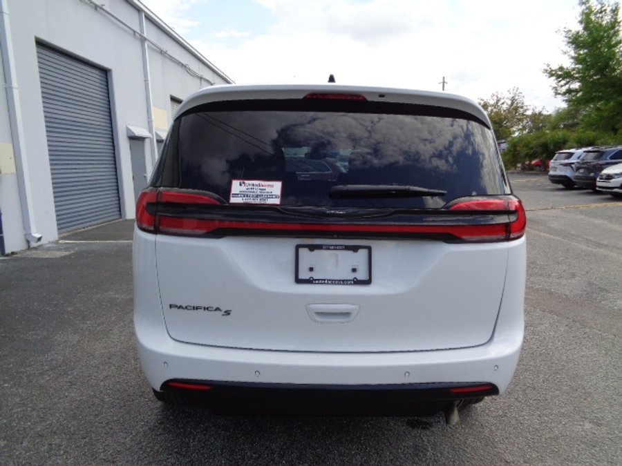 Used 2023 Chrysler Pacifica Touring L Sport - BraunAbility Side Entry Entry Fold Out Automatic Ramp