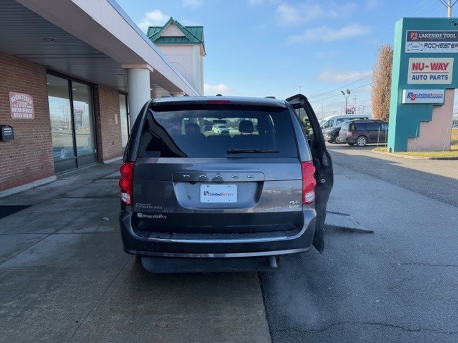 Used 2016 Dodge Grand Caravan R/T - BraunAbility Side Entry Entry In Floor Automatic Ramp
