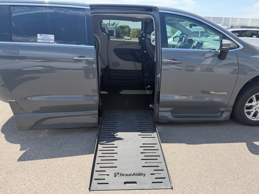 Used 2023 Chrysler Pacifica Touring L Plus - BraunAbility Side Entry Fold Out Automatic Ramp