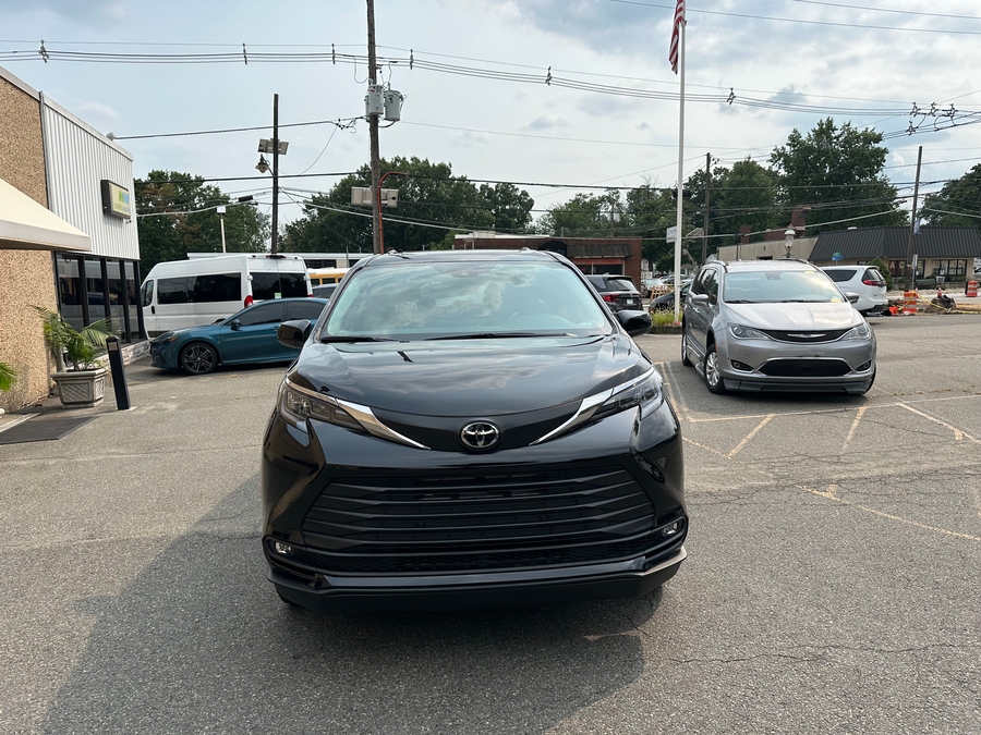 Black Toyota Sienna with Side Entry Automatic In Floor ramp