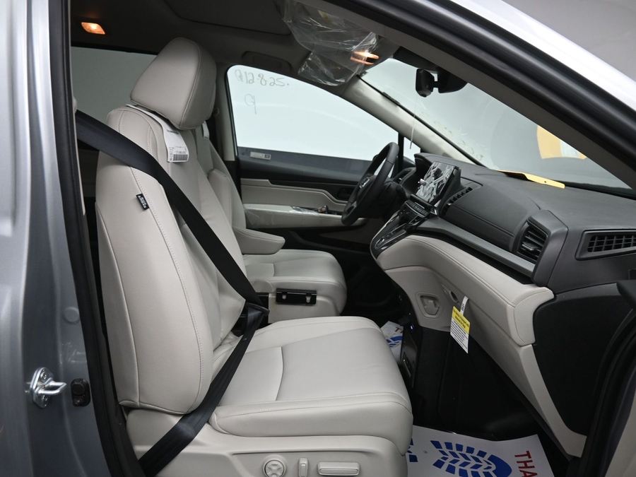 New 2026 Honda Odyssey EX-L - BraunAbility Side Entry Entry In Floor Automatic Ramp