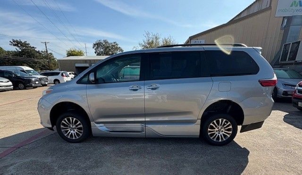 2020 TOYOTA SIENNA - Image 15