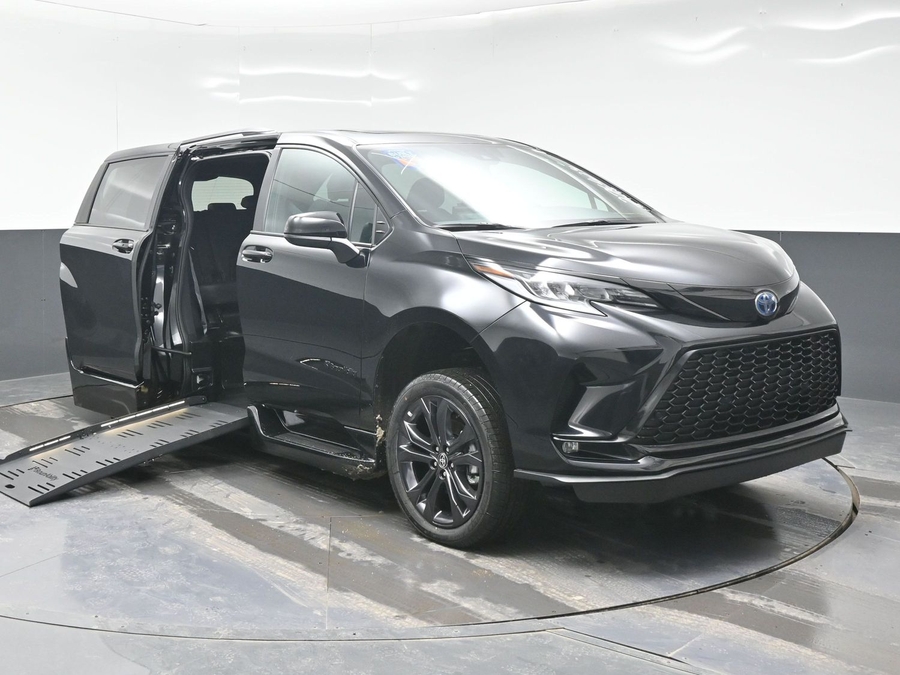 Black Toyota Sienna with Side Entry Automatic Fold Out ramp
