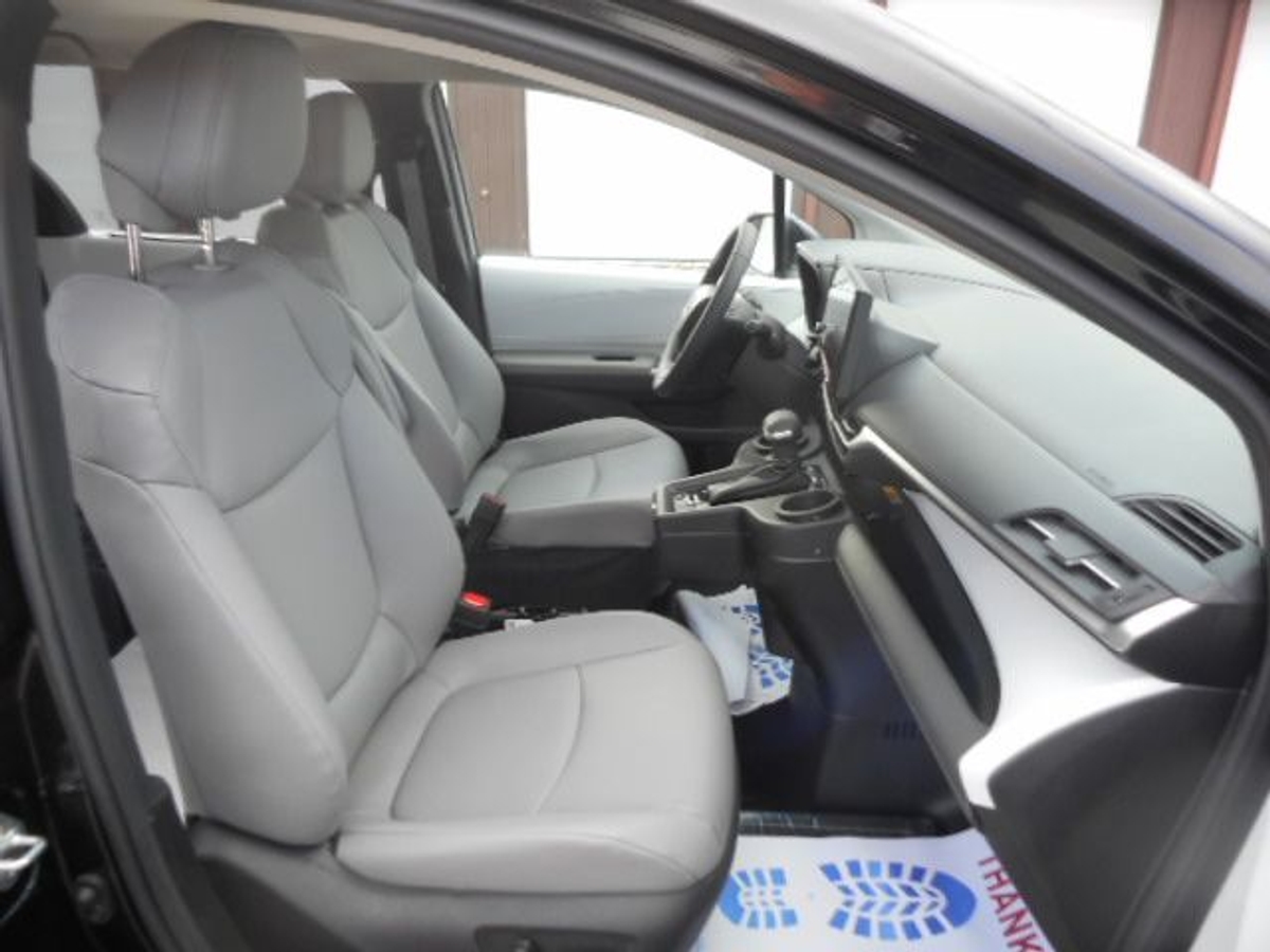 2025 TOYOTA SIENNA - Image 14