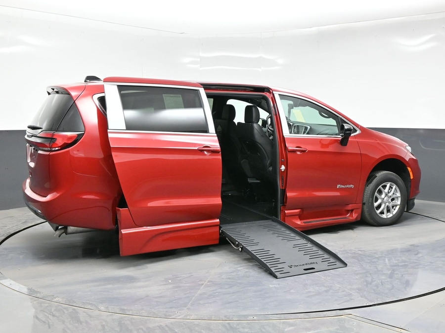 Red Chrysler Pacifica image number 6