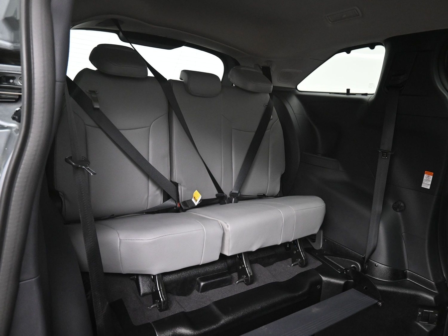 New 2026 Toyota Sienna Hybrid XLE Add - BraunAbility Side Entry Fold Out Automatic Ramp