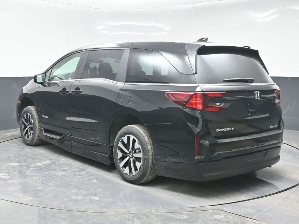 Número de imagen del Honda Odyssey negro 4