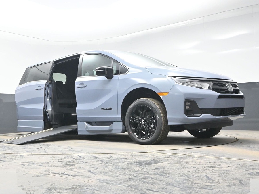 New 2026 Honda Odyssey Sport - BraunAbility Side Entry Entry In Floor Automatic Ramp