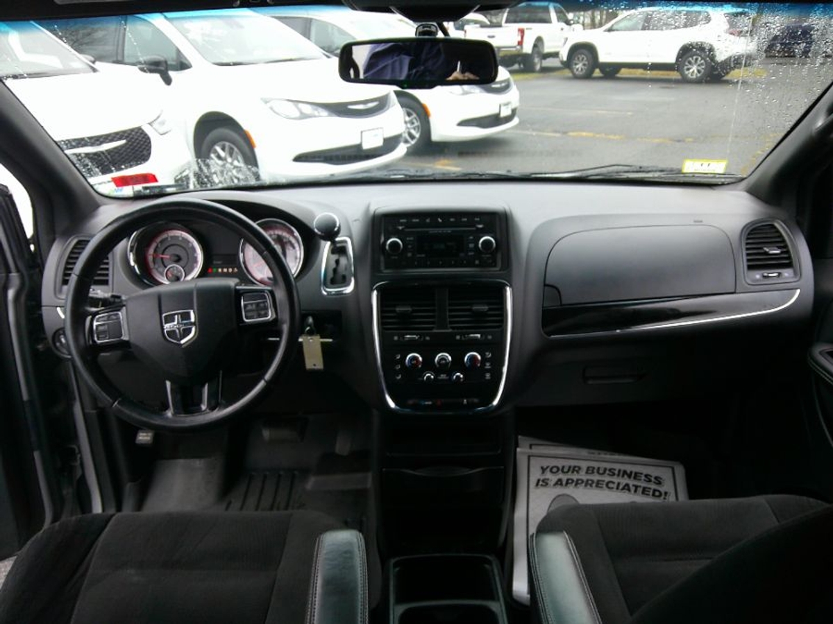 2015 DODGE GRAND CARAVAN - Image 15