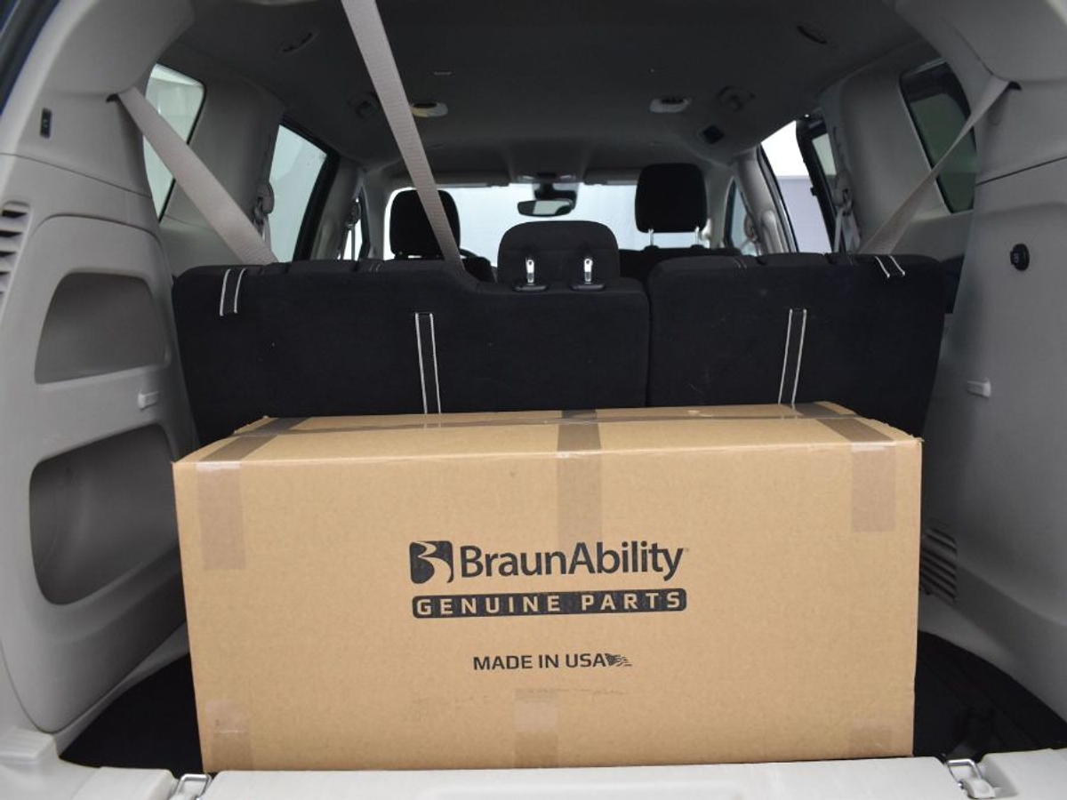 2023 CHRYSLER VOYAGER - Image 14