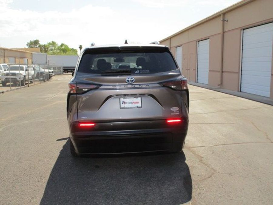 Used 2023 Toyota Sienna Hybrid XLE Base - VMI Side Entry Entry In Floor Automatic Ramp