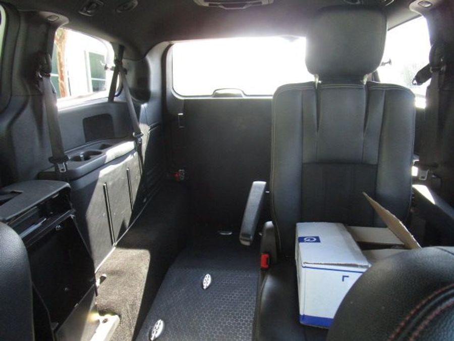 Used 2019 Dodge Grand Caravan GT - International Mobility Rear Entry Entry Fold Out Manual Ramp