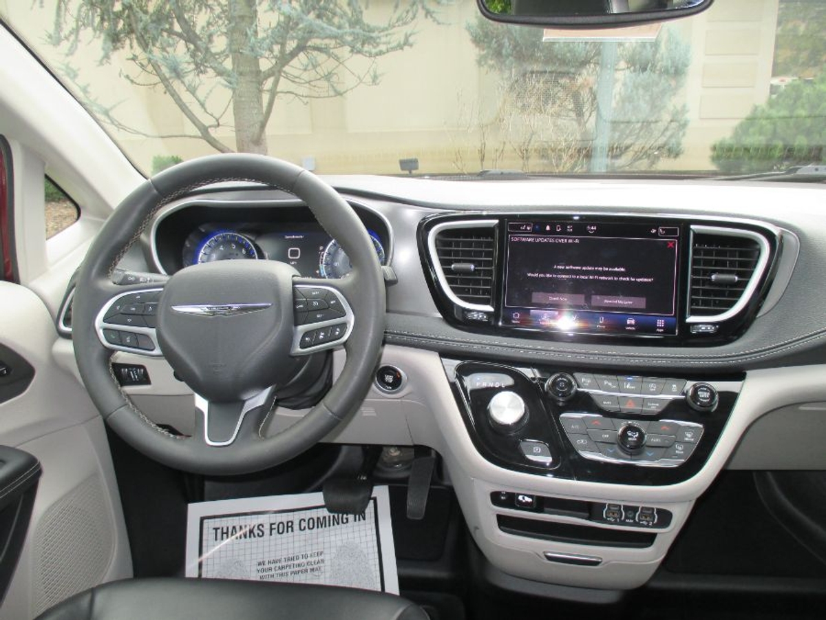 Red Chrysler Pacifica image number 18