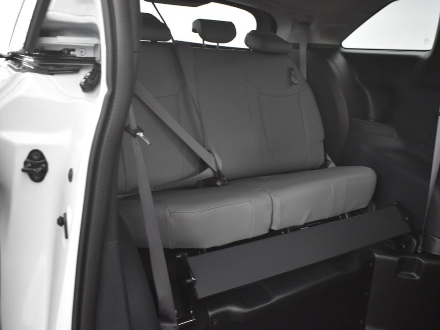 New 2025 Toyota Sienna Hybrid XLE Plus - BraunAbility Side Entry Entry Fold Out Automatic Ramp