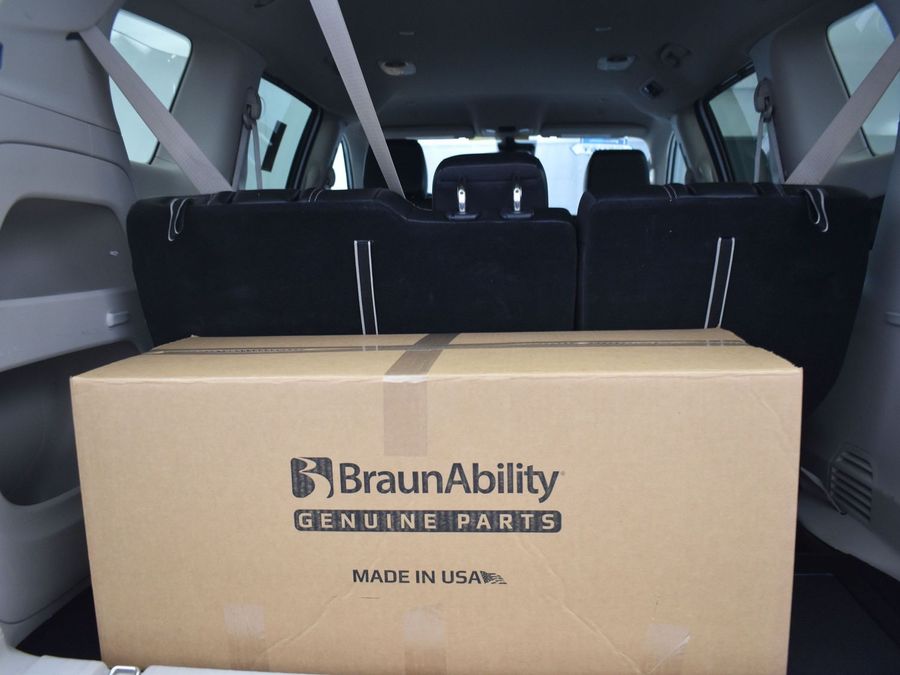 Used 2024 Chrysler Pacifica Touring L - BraunAbility Side Entry Entry Fold Out Automatic Ramp