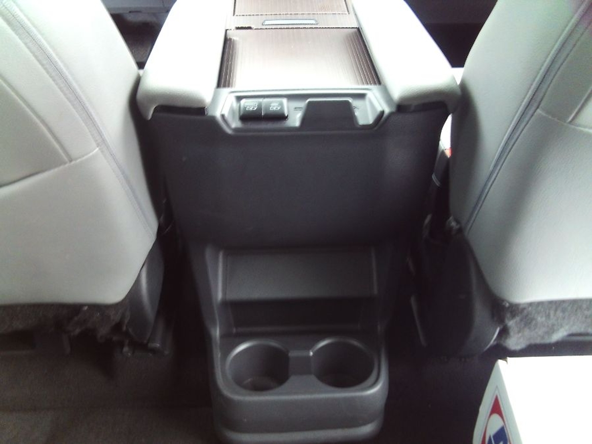 2024 TOYOTA SIENNA - Image 15