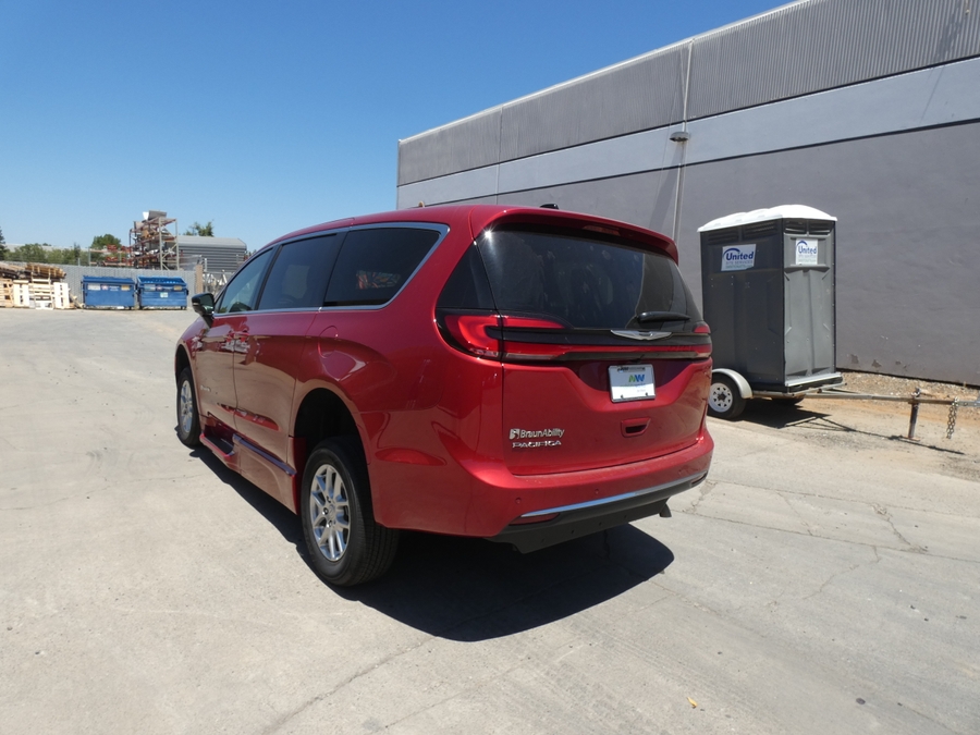 Red Chrysler Pacifica image number 15