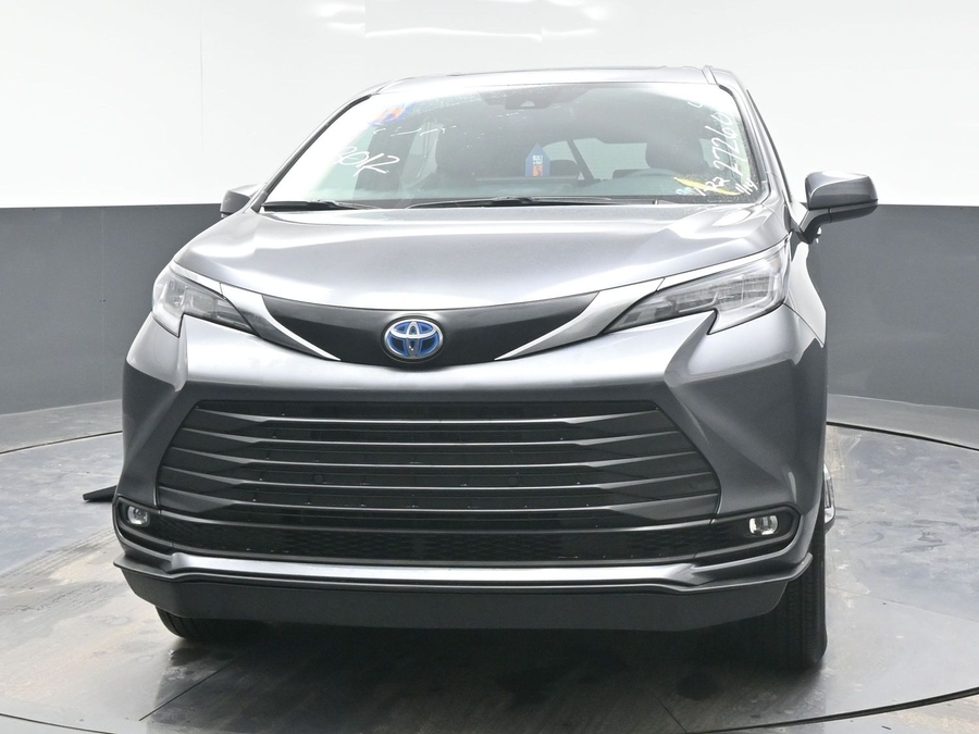 New 2026 Chrysler Pacifica Select Safety - BraunAbility Side Entry Entry Fold Out Automatic Ramp