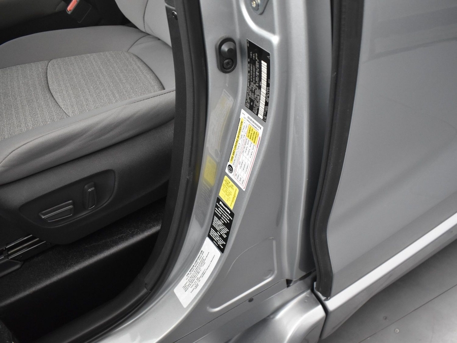 New 2025 Toyota Sienna Hybrid LE - BraunAbility Side Entry Entry Fold Out Automatic Ramp