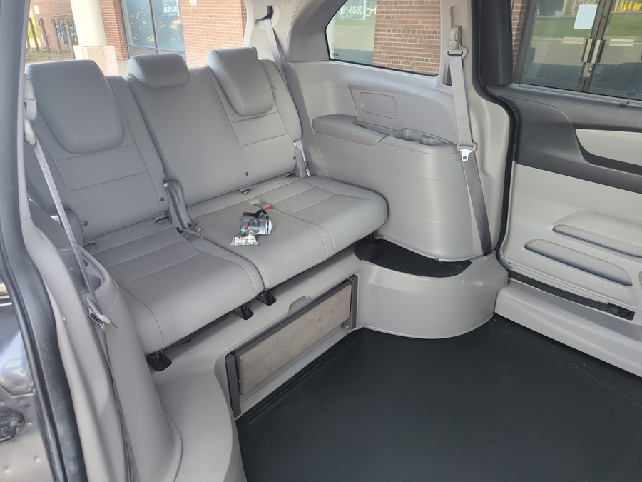 Used 2016 Honda Odyssey EX-L - BraunAbility Side Entry Fold Out Automatic Ramp