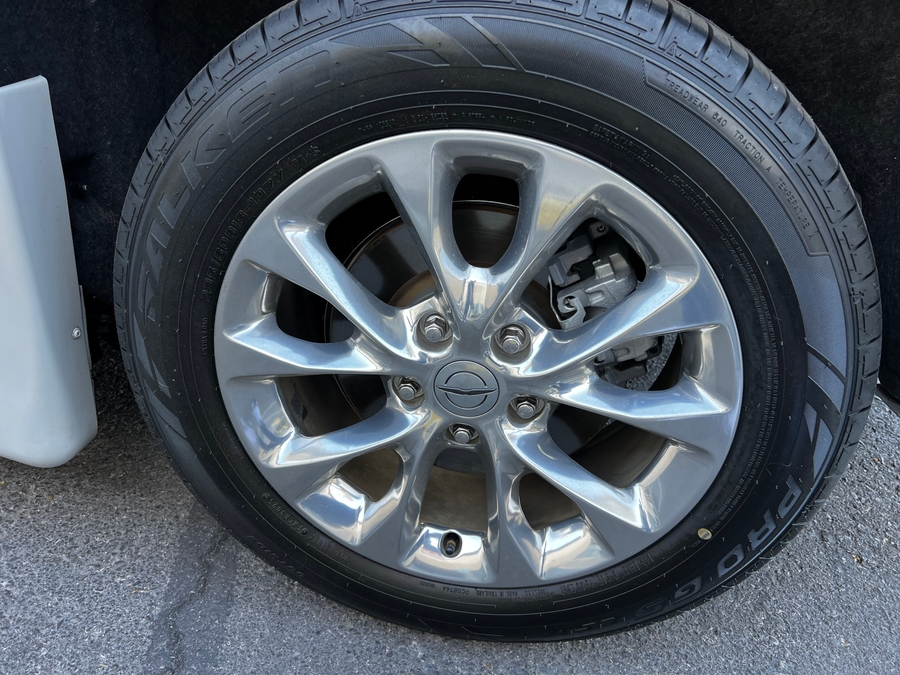 Used 2021 Chrysler Pacifica Touring L - RLX Side Entry Entry In Floor Automatic Ramp