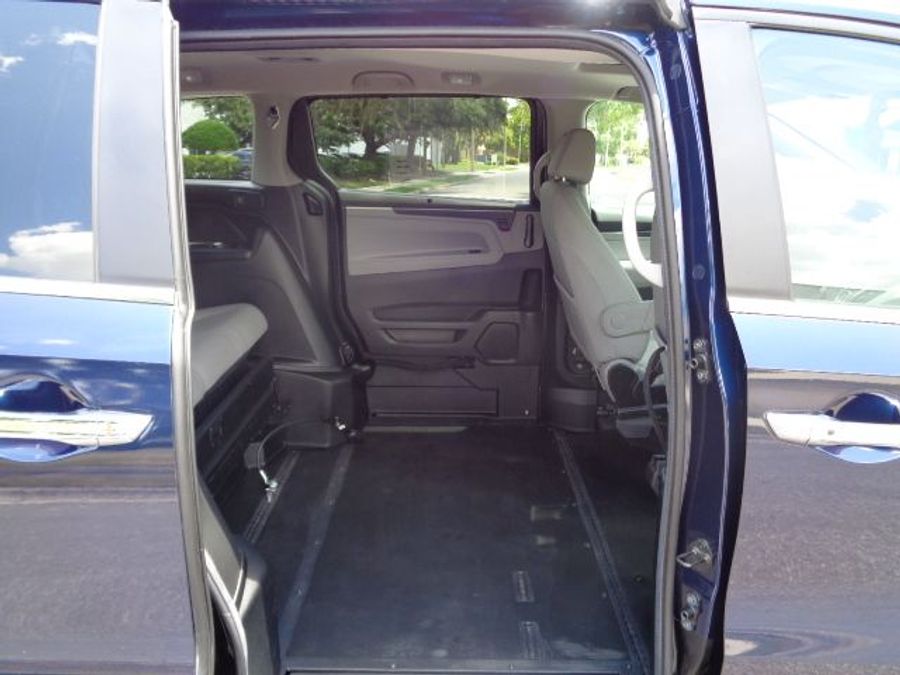 Used 2024 Honda Odyssey EX-L - BraunAbility Side Entry Entry In Floor Automatic Ramp