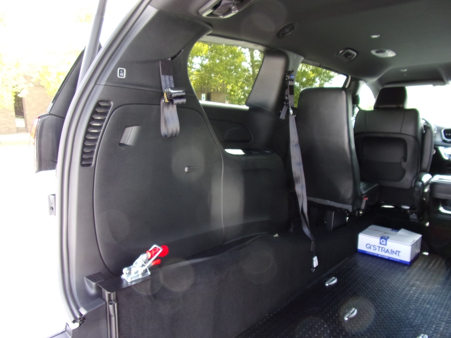 2027 Chrysler Voyager LX - Photo 21
