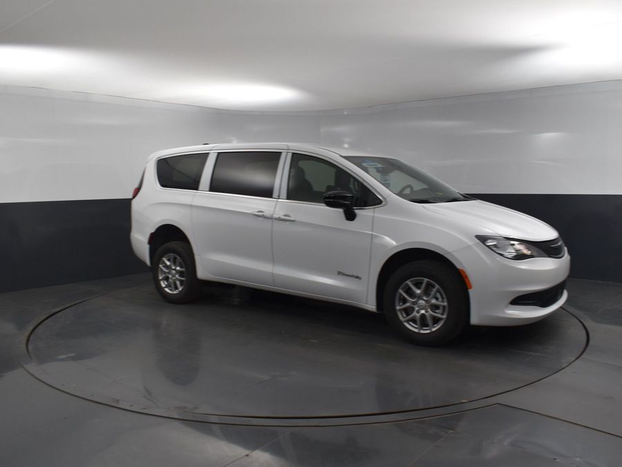 New 2025 Chrysler Voyager LX - BraunAbility Rear Entry Entry Fold Out Manual Ramp