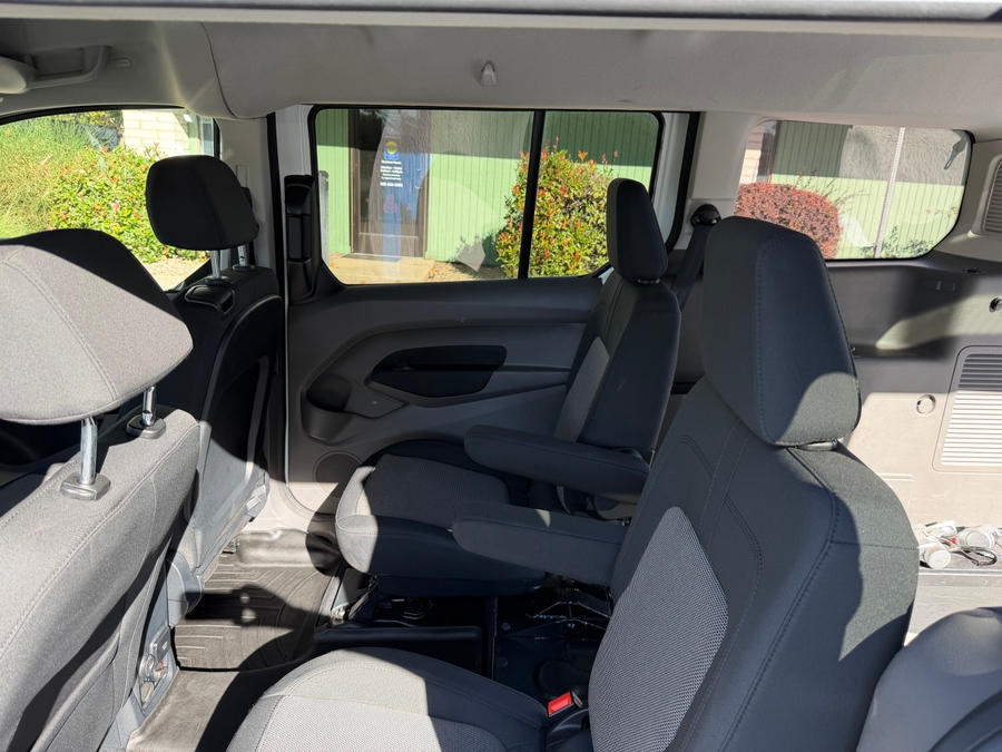 Used 2022 Ford Transit Connect XL - DRIVERGE Rear Entry Entry Fold Out Manual Ramp