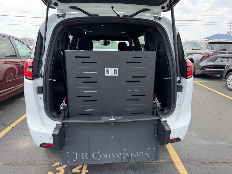 Used 2024 Chrysler Pacifica Touring - FR Conversions Rear Entry Entry Fold Out Manual Ramp
