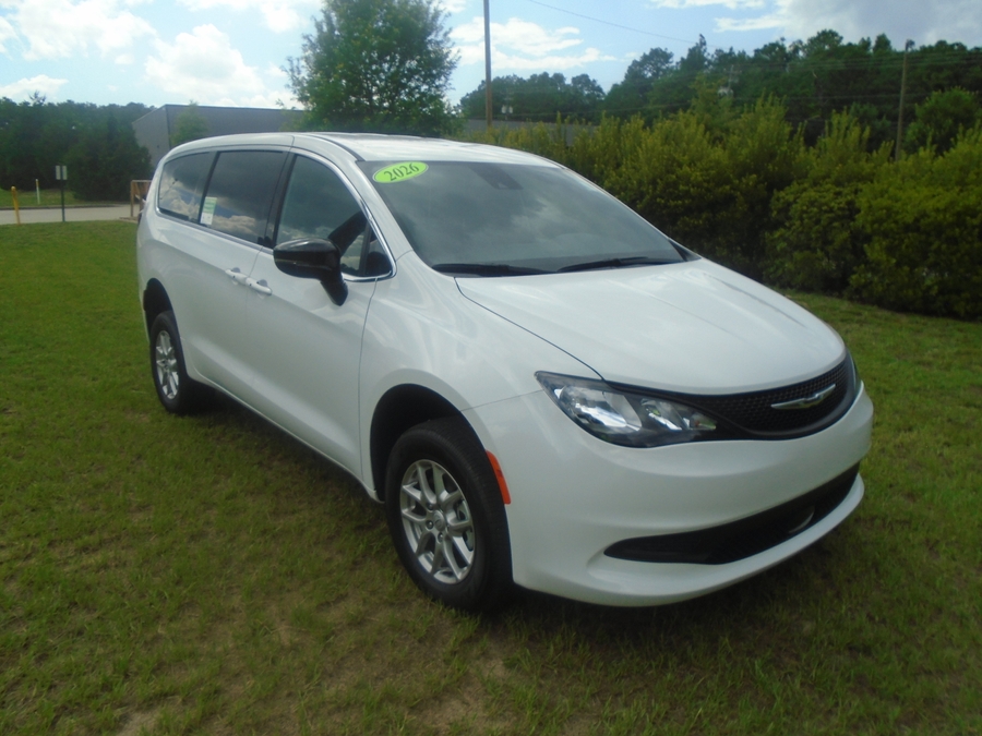2026 Chrysler Voyager LX - Photo 17
