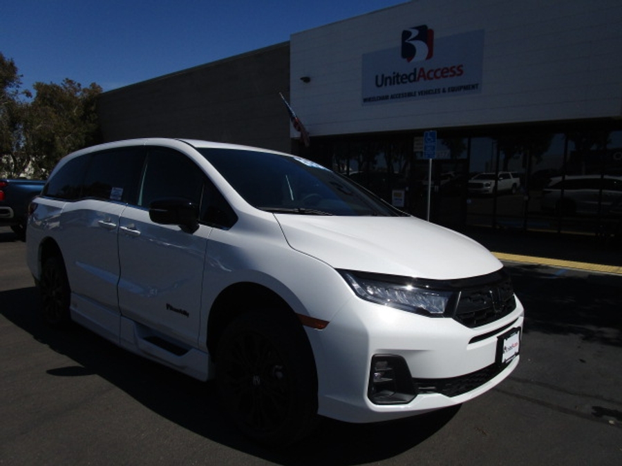 New 2026 Honda Odyssey Sport - BraunAbility Side Entry In Floor Automatic Ramp