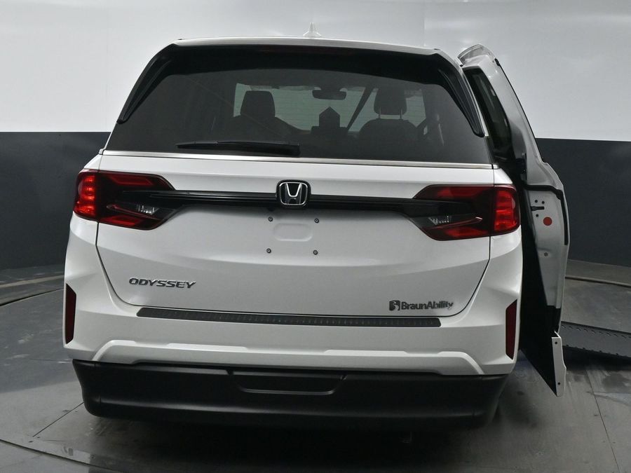 New 2025 Honda Odyssey EX-L - BraunAbility Side Entry Entry In Floor Automatic Ramp