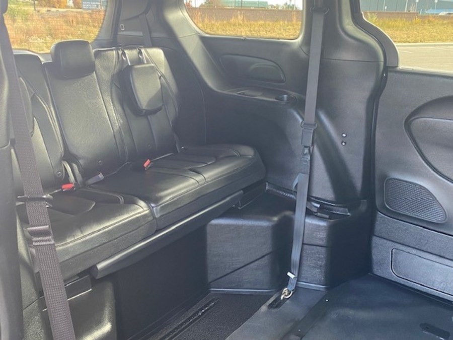 Used 2018 Chrysler Pacifica Touring L - VMI Side Entry Entry In Floor Automatic Ramp