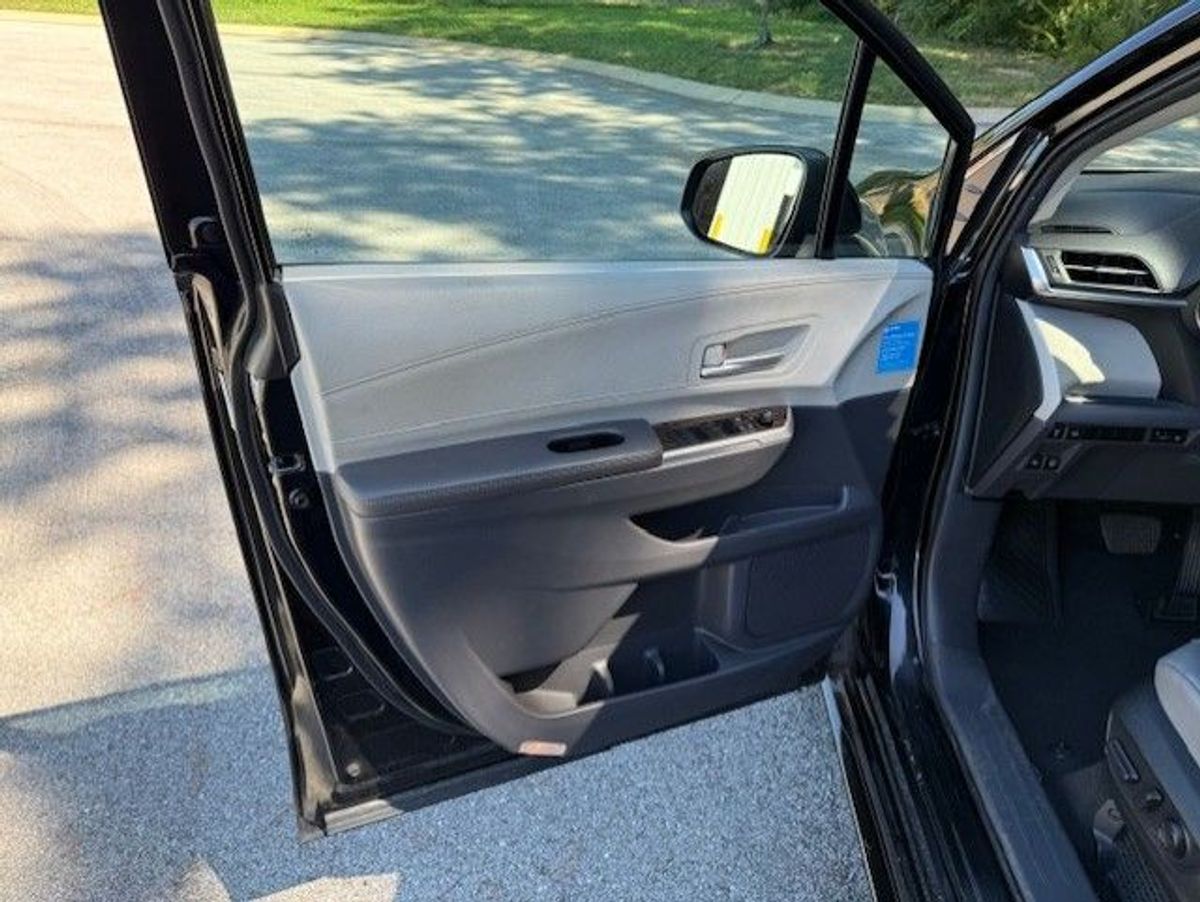 2024 TOYOTA SIENNA - Image 16