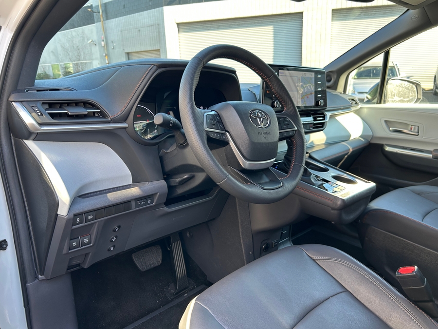 Used 2024 Toyota Sienna Hybrid XSE - VMI Side Entry Entry In Floor Automatic Ramp