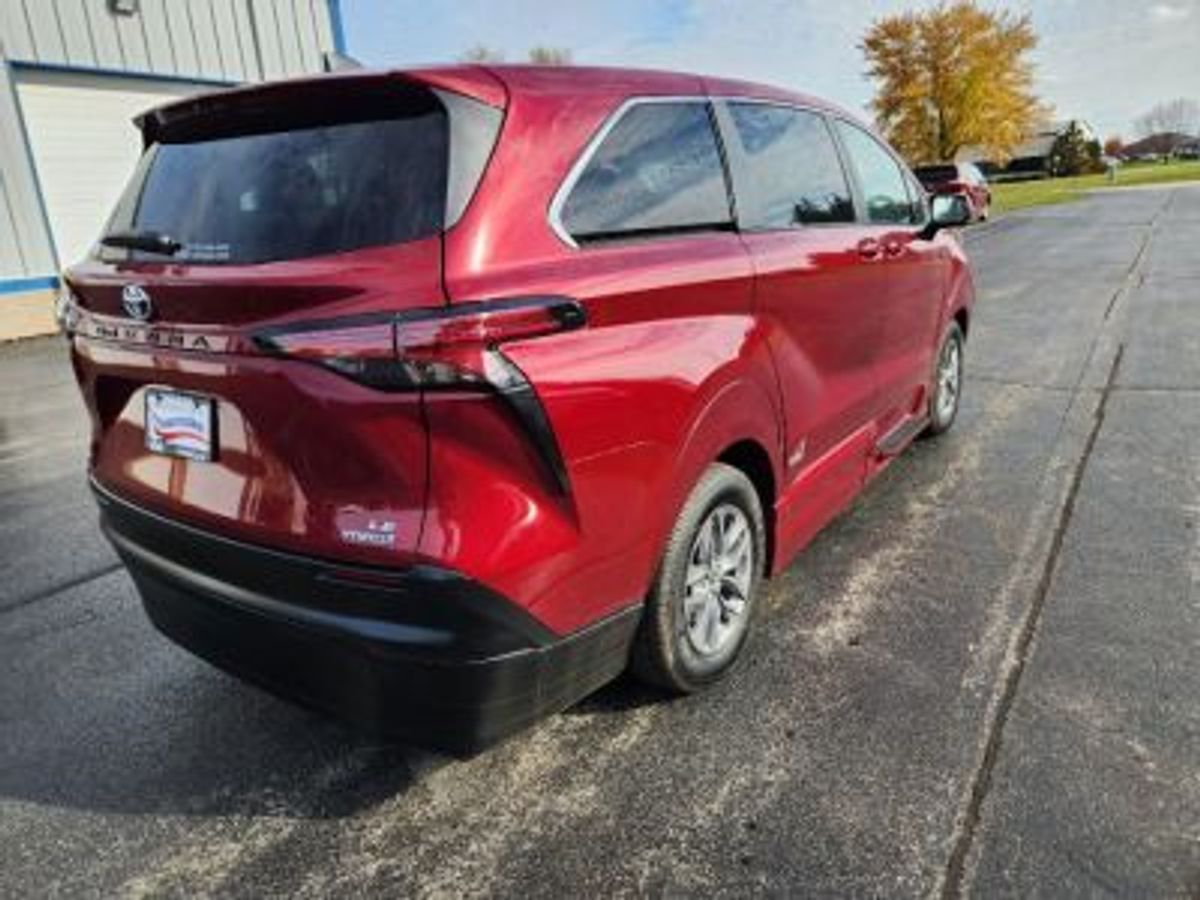 2022 TOYOTA SIENNA - Image 4