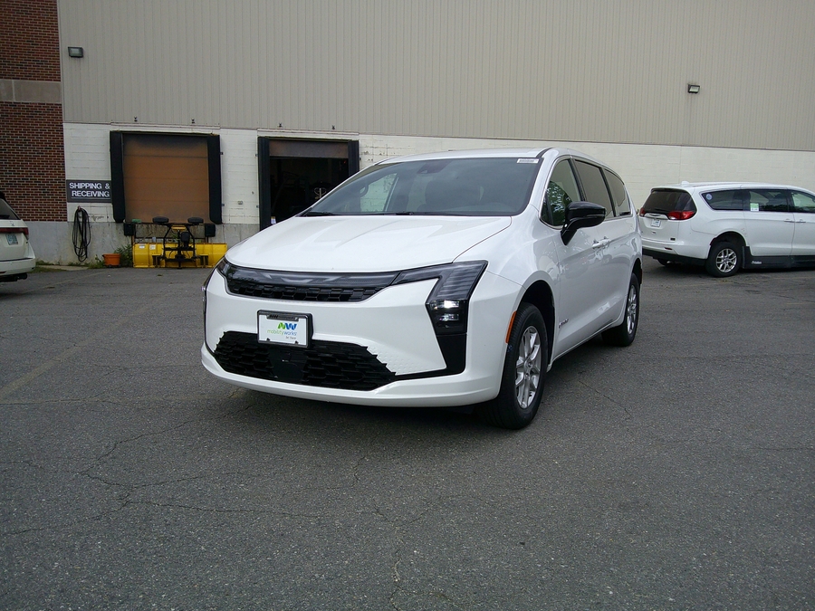 White Chrysler Pacifica image number 5